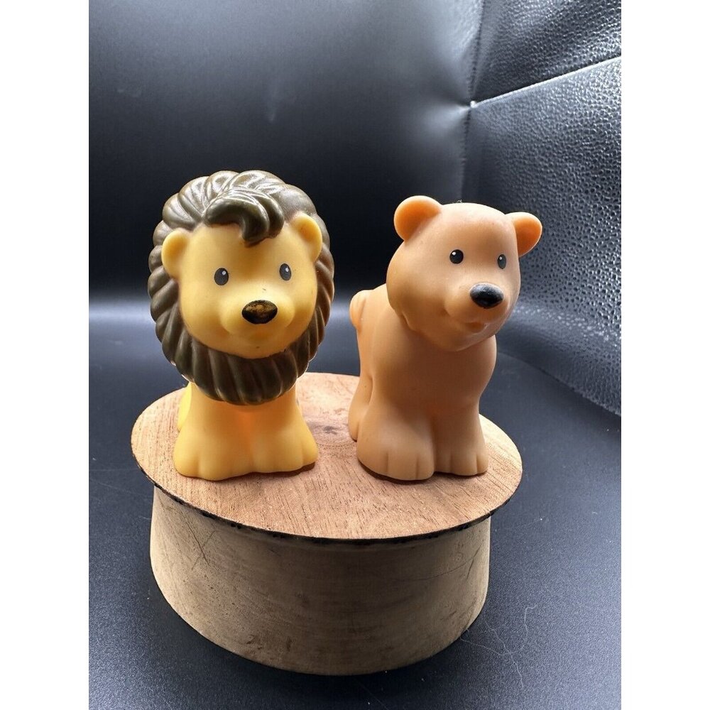 Fisher Price Little People LION‎ LIONESS Pair Animals Zoo Noah's Ark 2007 Mattel
